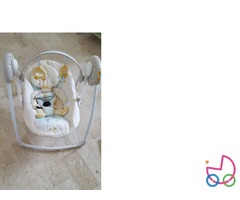 Box prenatal e altalena pulcino e cuscino boppy e biberon mam