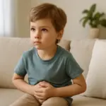 Mal di pancia ricorrente nei bimbi: quando preoccuparsi e quali segnali osservare
